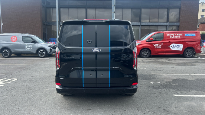 Ford Transit Custom 320 L1 Petrol Fwd 2.5 PHEV 232ps H1 Double Cab Van Sport Auto [NI] - Image 11